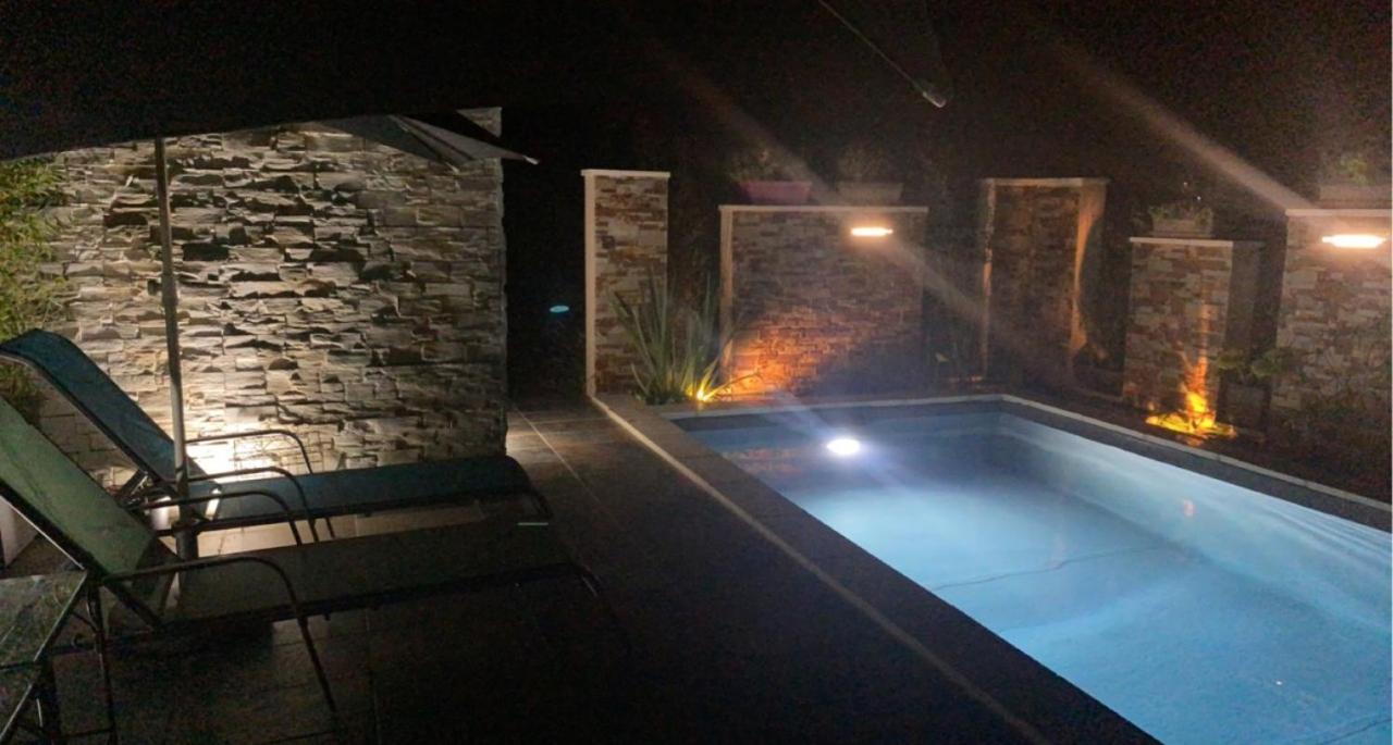 La Suite De Charme Du Mas De La Fontaine De Jonquier Avec Spa Privatif Séguret 外观 照片