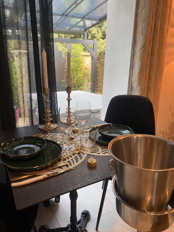 La Suite De Charme Du Mas De La Fontaine De Jonquier Avec Spa Privatif Séguret 外观 照片